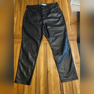 Old Navy High-Rise O.G. Straight Faux Leather Pants – Black – Size 14